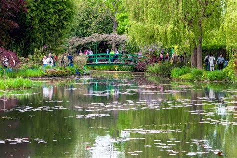 monet's garden in giverny